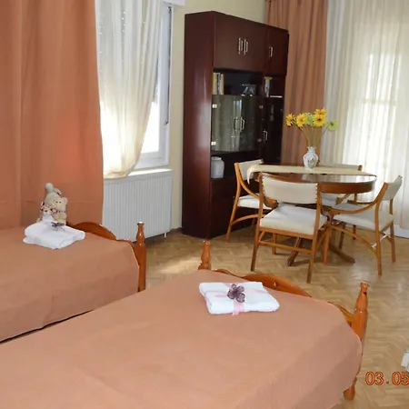 Klementine's House Apartment